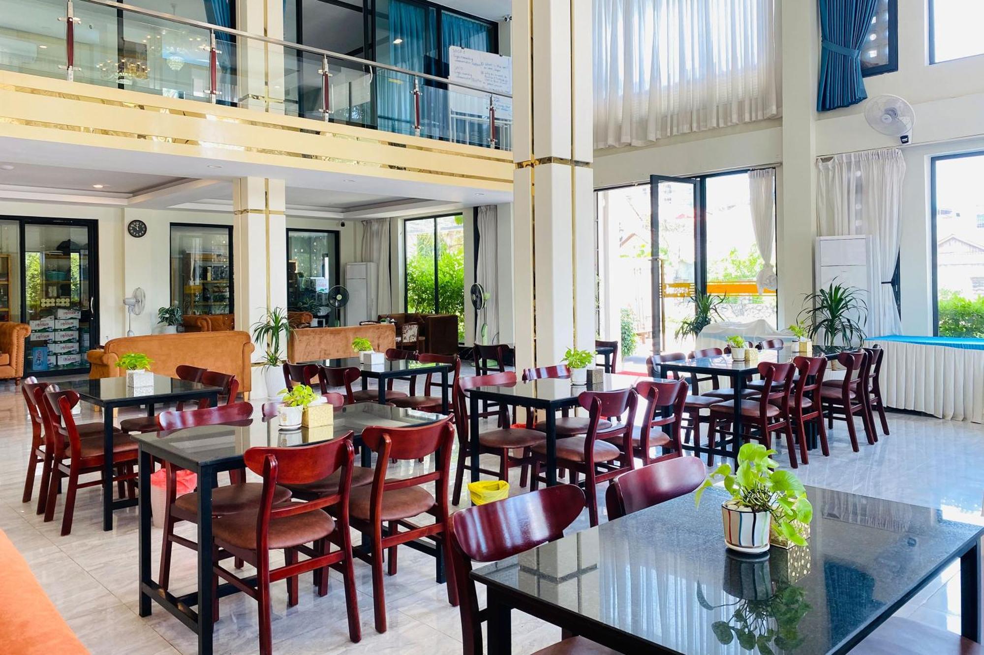 Kampot Sunny Hotel Buitenkant foto