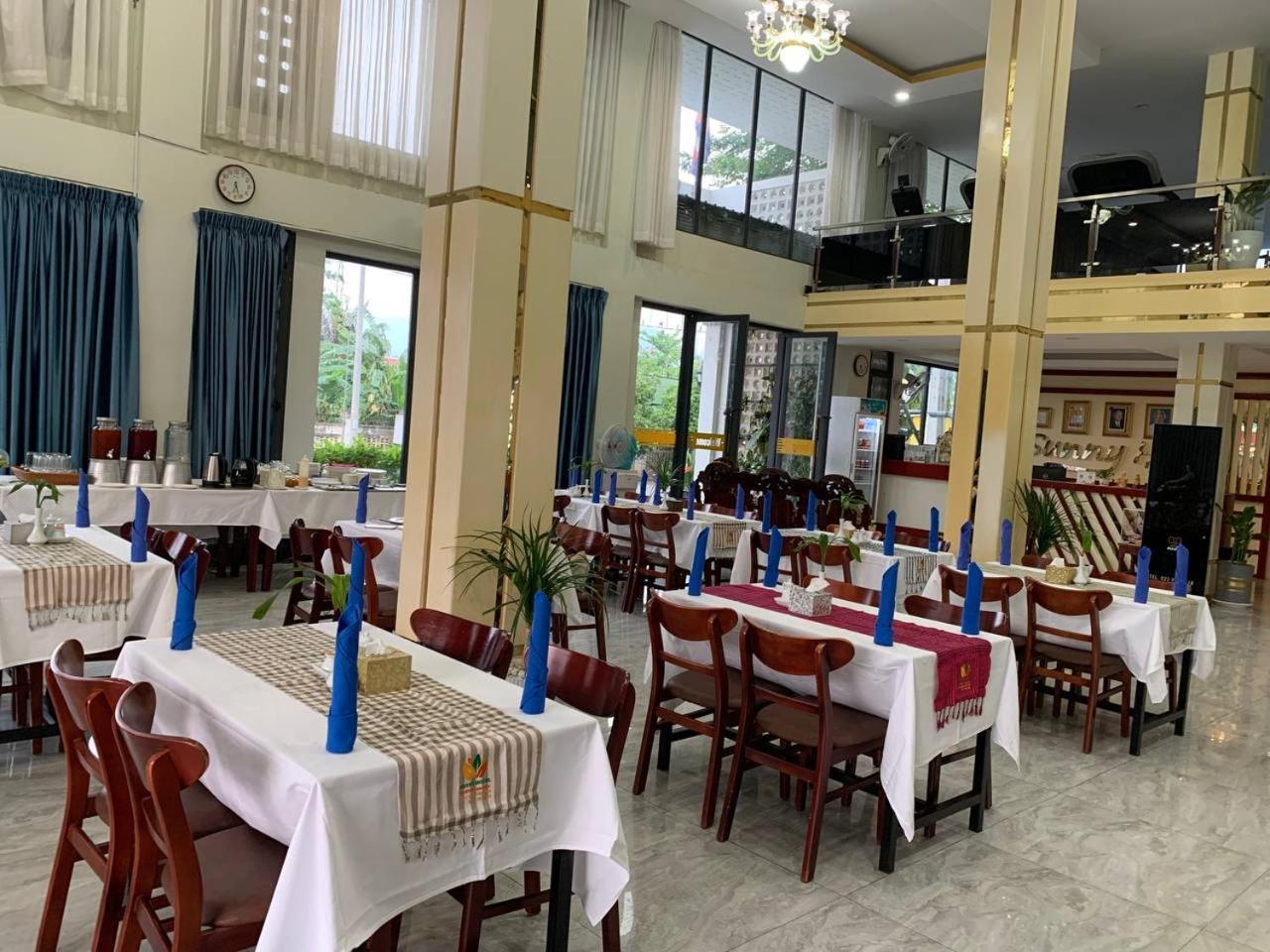 Kampot Sunny Hotel Buitenkant foto